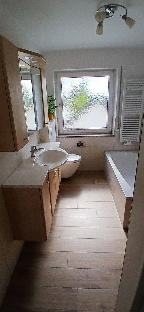 Prenájom bytu 3-izbový 88 m², Freising, Bavorsko Prenájom bytu 3-izbový 88 m², Freising, Bavorsko