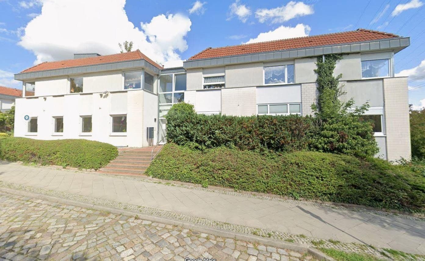 Prenájom bytu 3-izbový 111 m², Windbergweg 3, Berlin, Berlín Prenájom bytu 3-izbový 111 m², Windbergweg 3, Berlin, Berlín