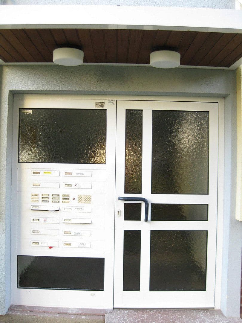 Predaj bytu 3-izbový 90 m², Huegelstr. 166, Frankfurt, Hesensko Predaj bytu 3-izbový 90 m², Huegelstr. 166, Frankfurt, Hesensko