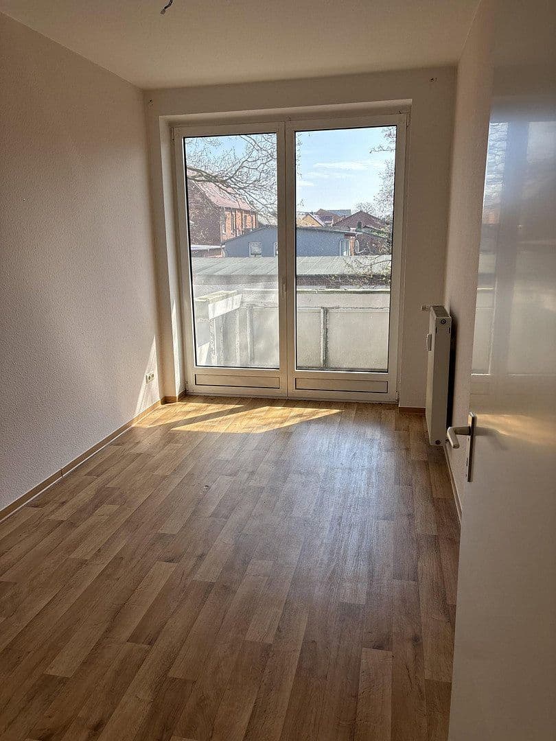 Prenájom bytu 2-izbový 76 m², Klenower Straße 57, Ludwigslust, Meklenbursko-Predpomoransko Prenájom bytu 2-izbový 76 m², Klenower Straße 57, Ludwigslust, Meklenbursko-Predpomoransko