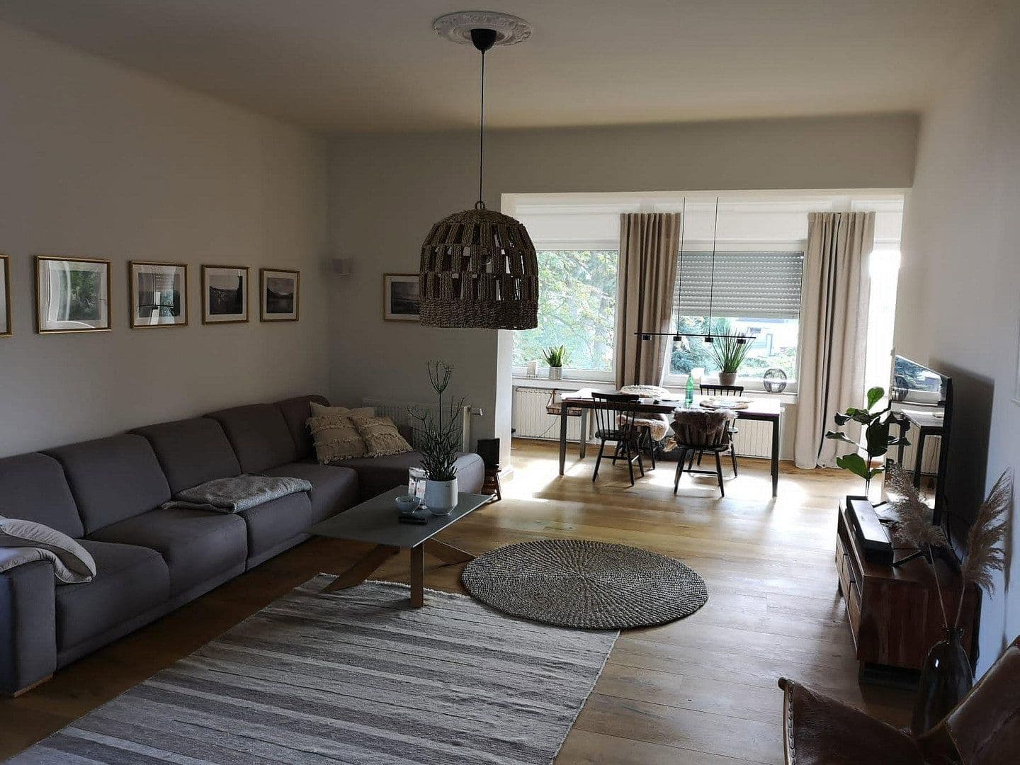 Predaj domu 320 m², pozemek 994 m², Mülheim, Severné Porýnie - Westfálsko Predaj domu 320 m², pozemek 994 m², Mülheim, Severné Porýnie - Westfálsko