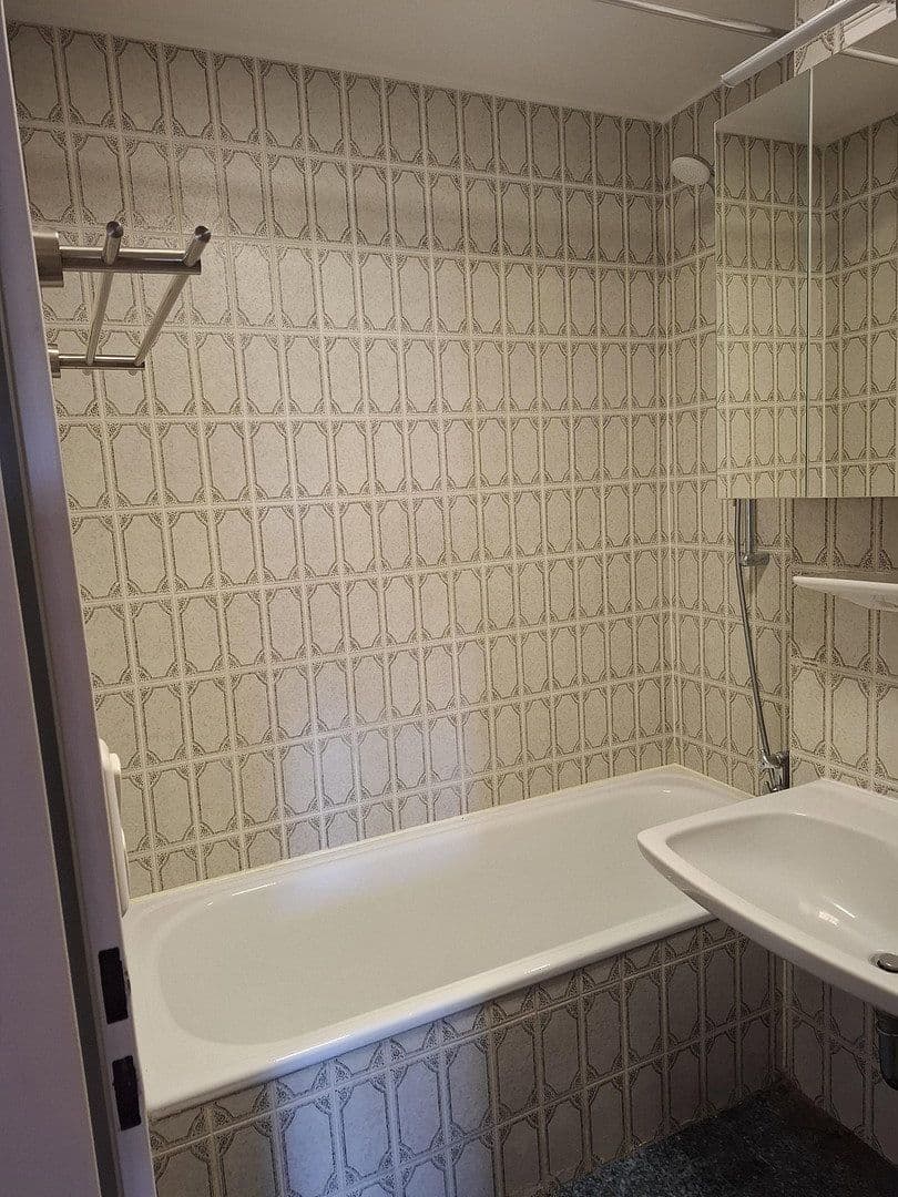 Predaj bytu 2-izbový 54 m², Geisinger Steig 11, Fürstenfeldbruck, Bavorsko Predaj bytu 2-izbový 54 m², Geisinger Steig 11, Fürstenfeldbruck, Bavorsko