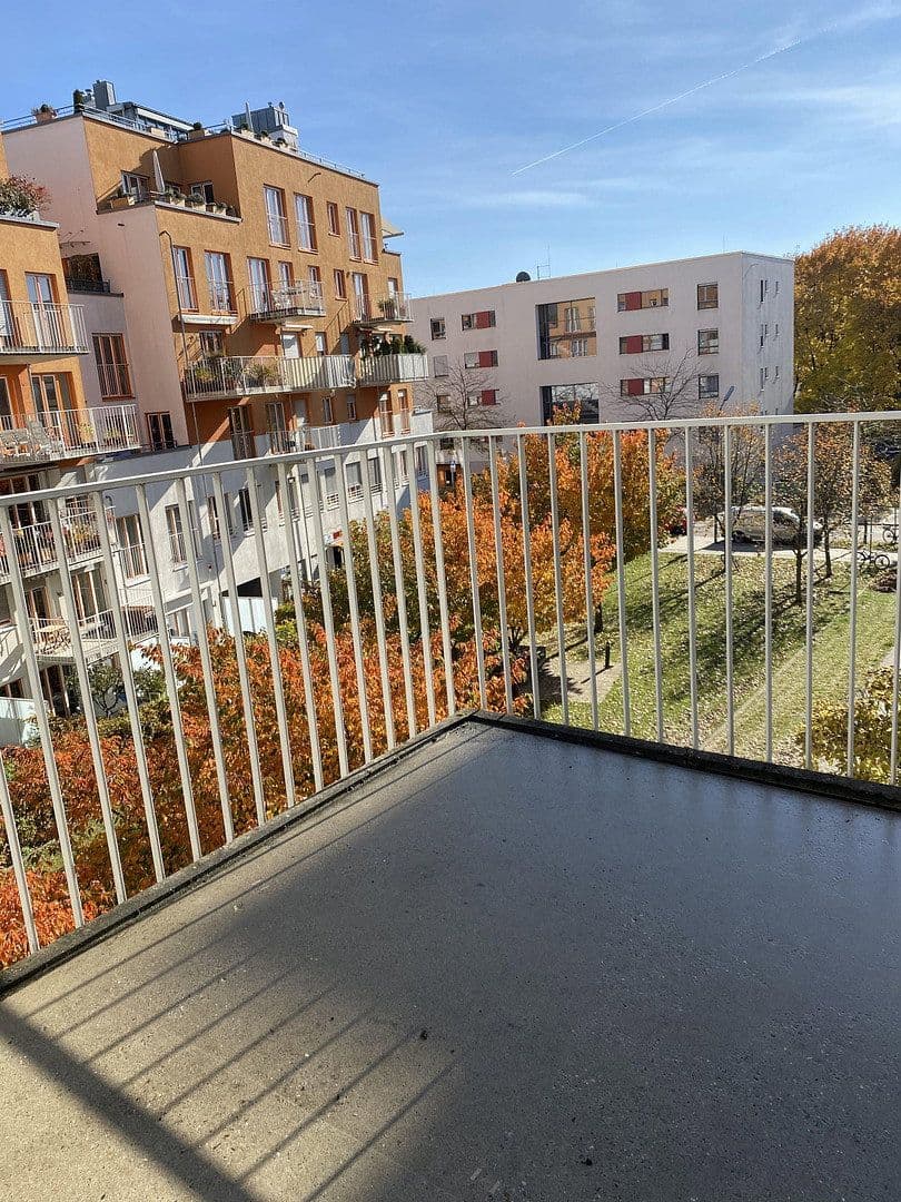 Prenájom bytu 2-izbový 60 m², Adams-Lehmann-Strasse, München, Bavorsko Prenájom bytu 2-izbový 60 m², Adams-Lehmann-Strasse, München, Bavorsko