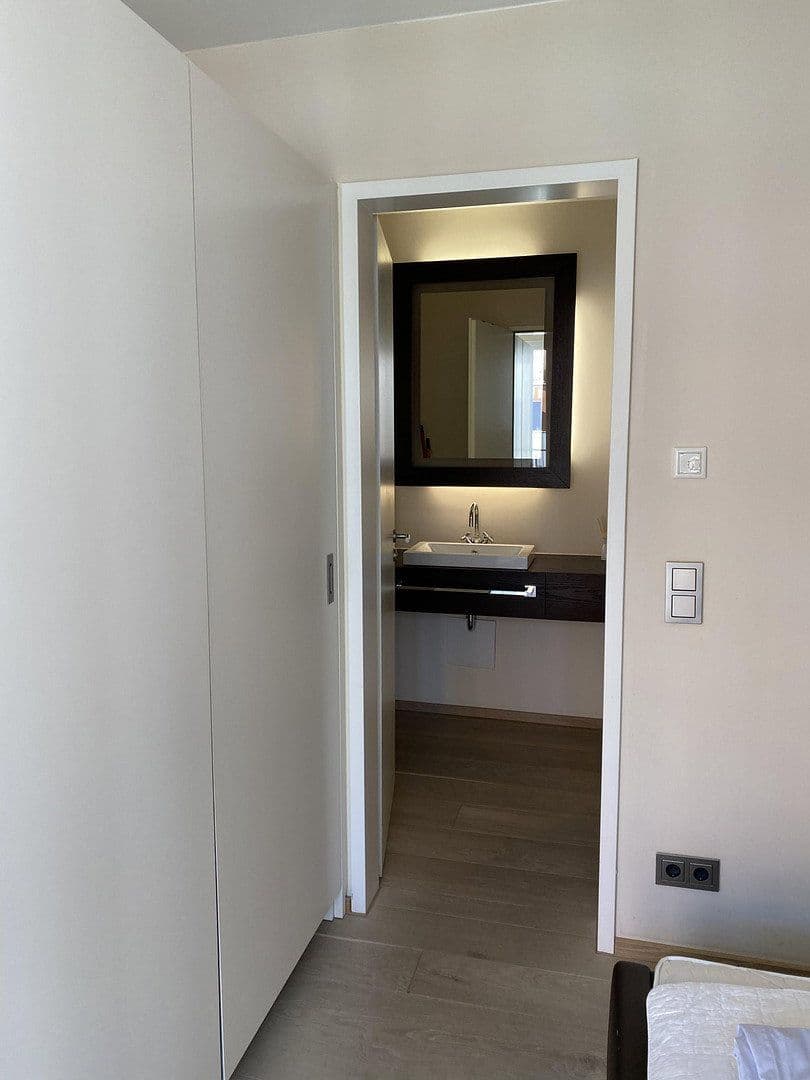 Prenájom bytu 2-izbový 60 m², Adams-Lehmann-Strasse, München, Bavorsko Prenájom bytu 2-izbový 60 m², Adams-Lehmann-Strasse, München, Bavorsko