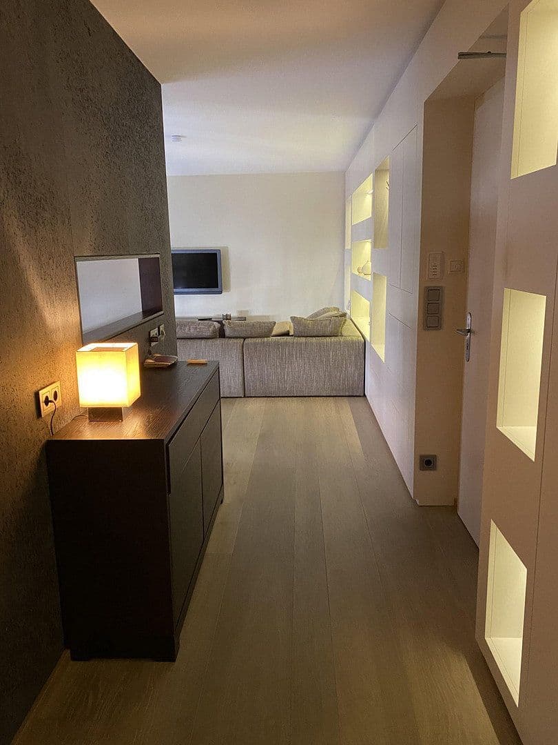 Prenájom bytu 2-izbový 60 m², Adams-Lehmann-Strasse, München, Bavorsko Prenájom bytu 2-izbový 60 m², Adams-Lehmann-Strasse, München, Bavorsko