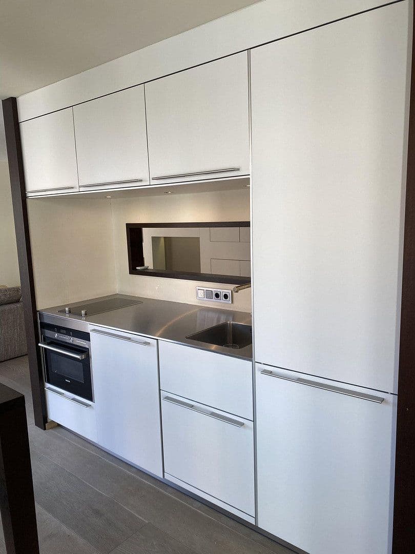 Prenájom bytu 2-izbový 60 m², Adams-Lehmann-Strasse, München, Bavorsko Prenájom bytu 2-izbový 60 m², Adams-Lehmann-Strasse, München, Bavorsko