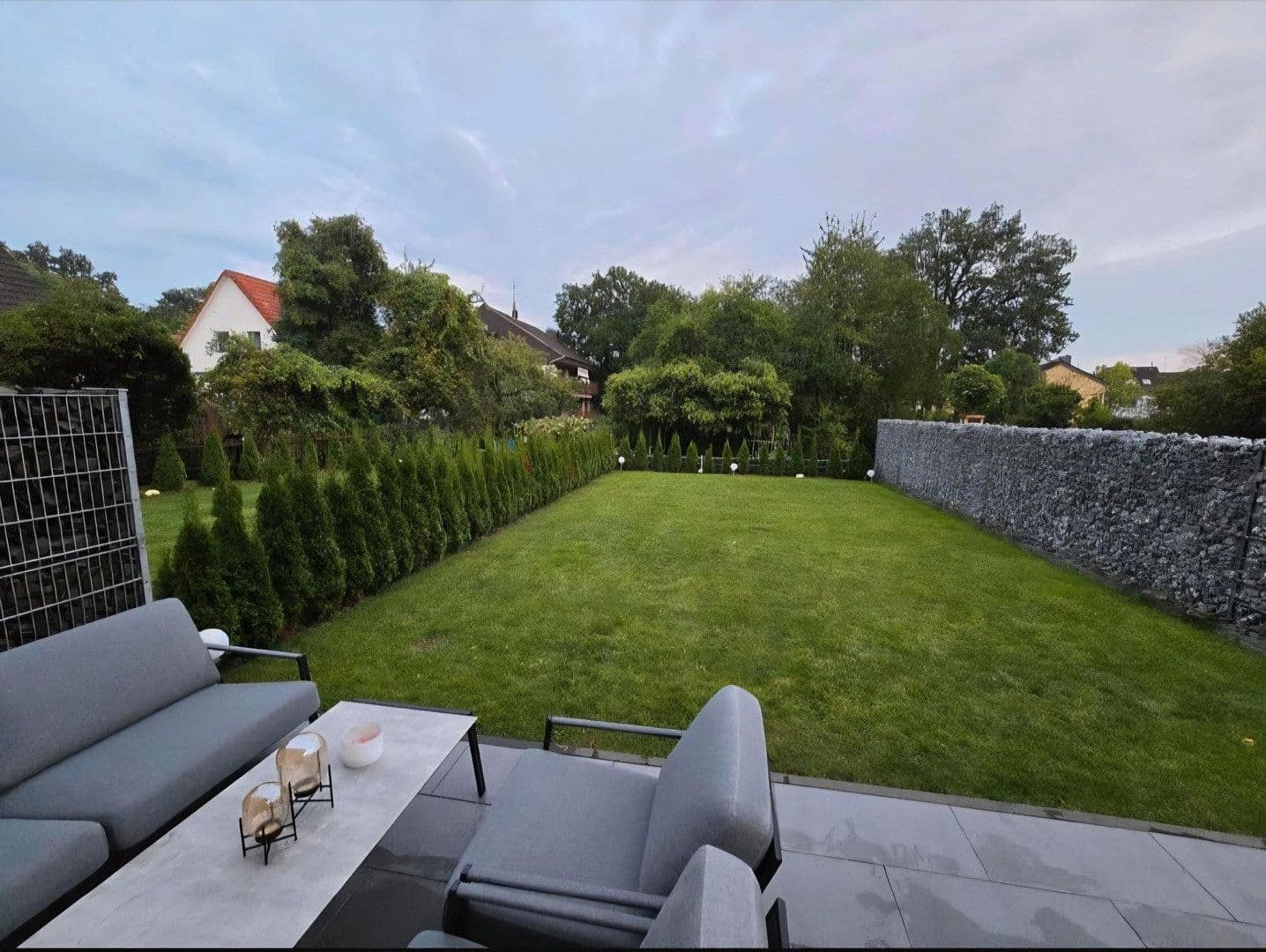 Prenájom domu 135 m², pozemek 350 m², Bergisch Gladbach, Severné Porýnie - Westfálsko Prenájom domu 135 m², pozemek 350 m², Bergisch Gladbach, Severné Porýnie - Westfálsko