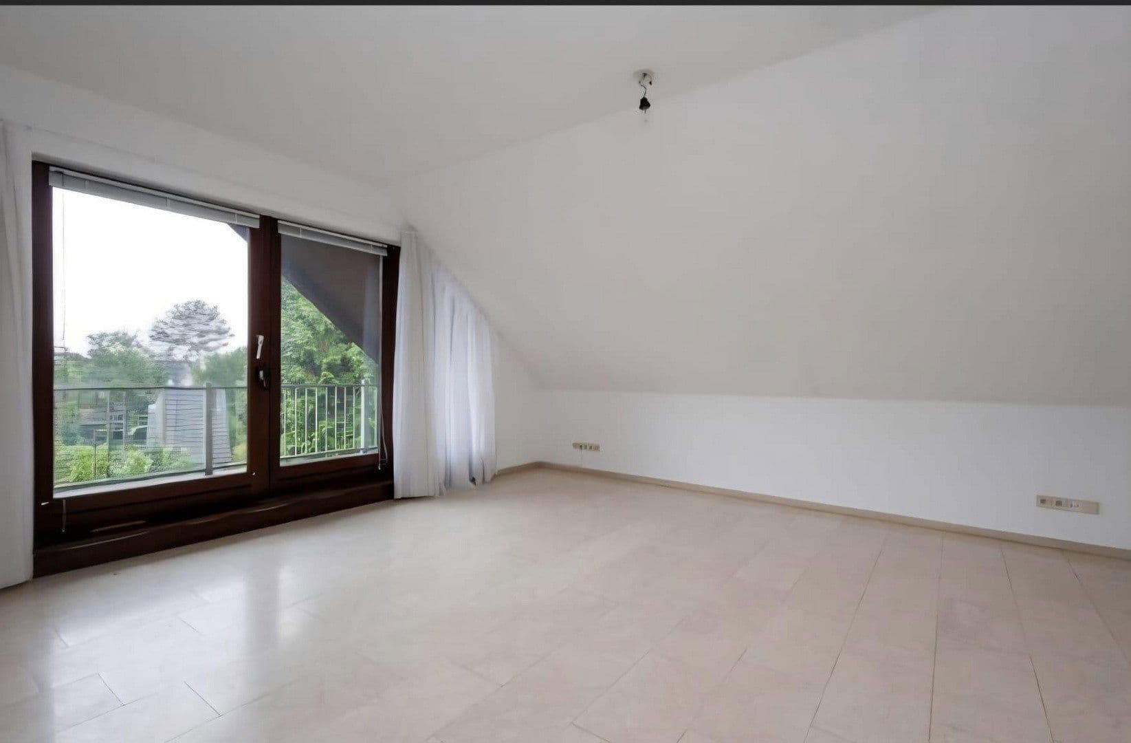 Prenájom domu 78 m², pozemek 350 m², Odenthal, Severné Porýnie - Westfálsko Prenájom domu 78 m², pozemek 350 m², Odenthal, Severné Porýnie - Westfálsko