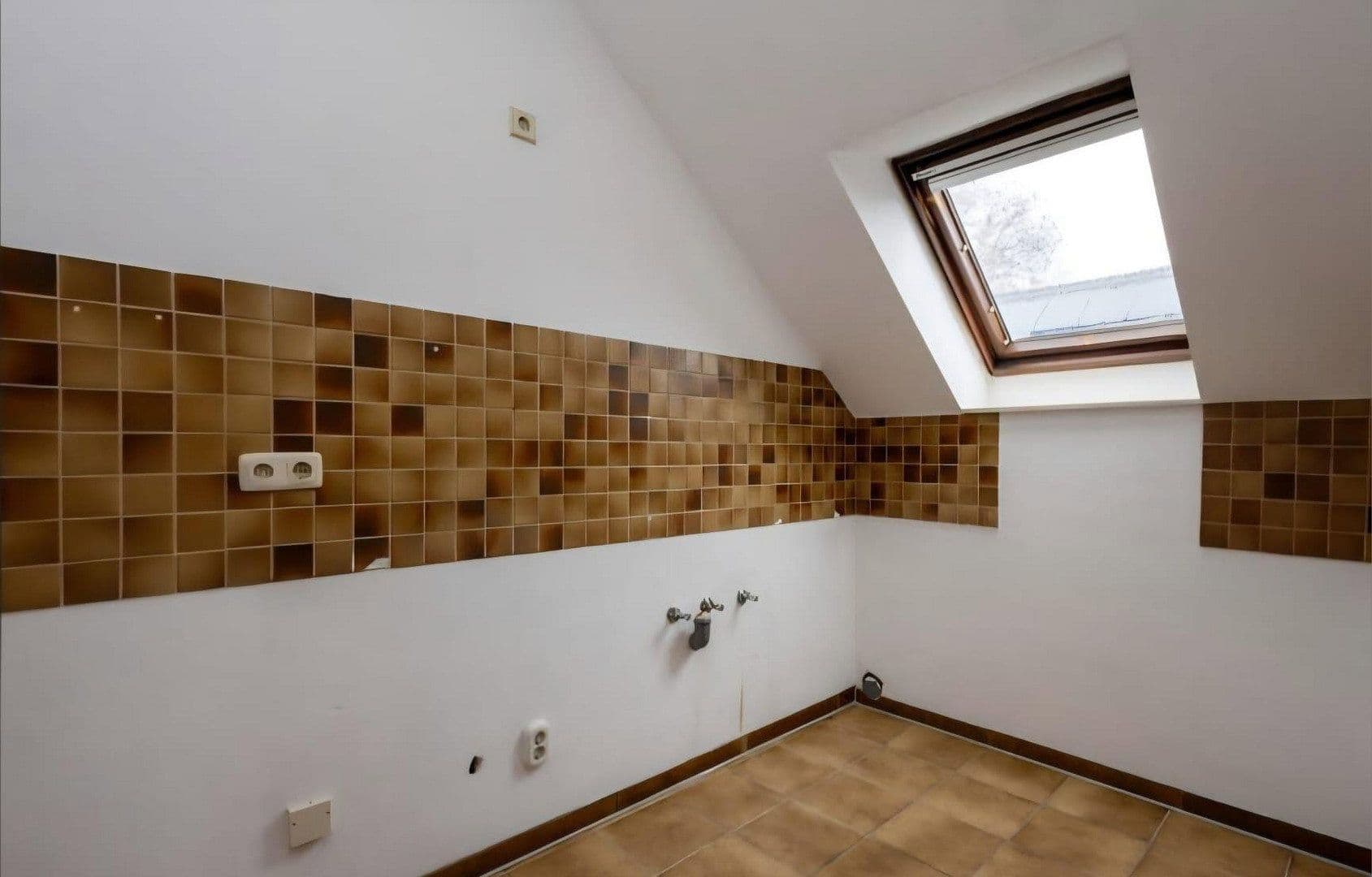 Prenájom domu 78 m², pozemek 350 m², Odenthal, Severné Porýnie - Westfálsko Prenájom domu 78 m², pozemek 350 m², Odenthal, Severné Porýnie - Westfálsko