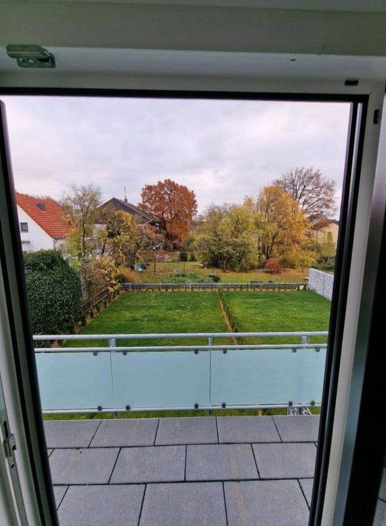 Prenájom domu 135 m², pozemek 350 m², Bergisch Gladbach, Severné Porýnie - Westfálsko Prenájom domu 135 m², pozemek 350 m², Bergisch Gladbach, Severné Porýnie - Westfálsko