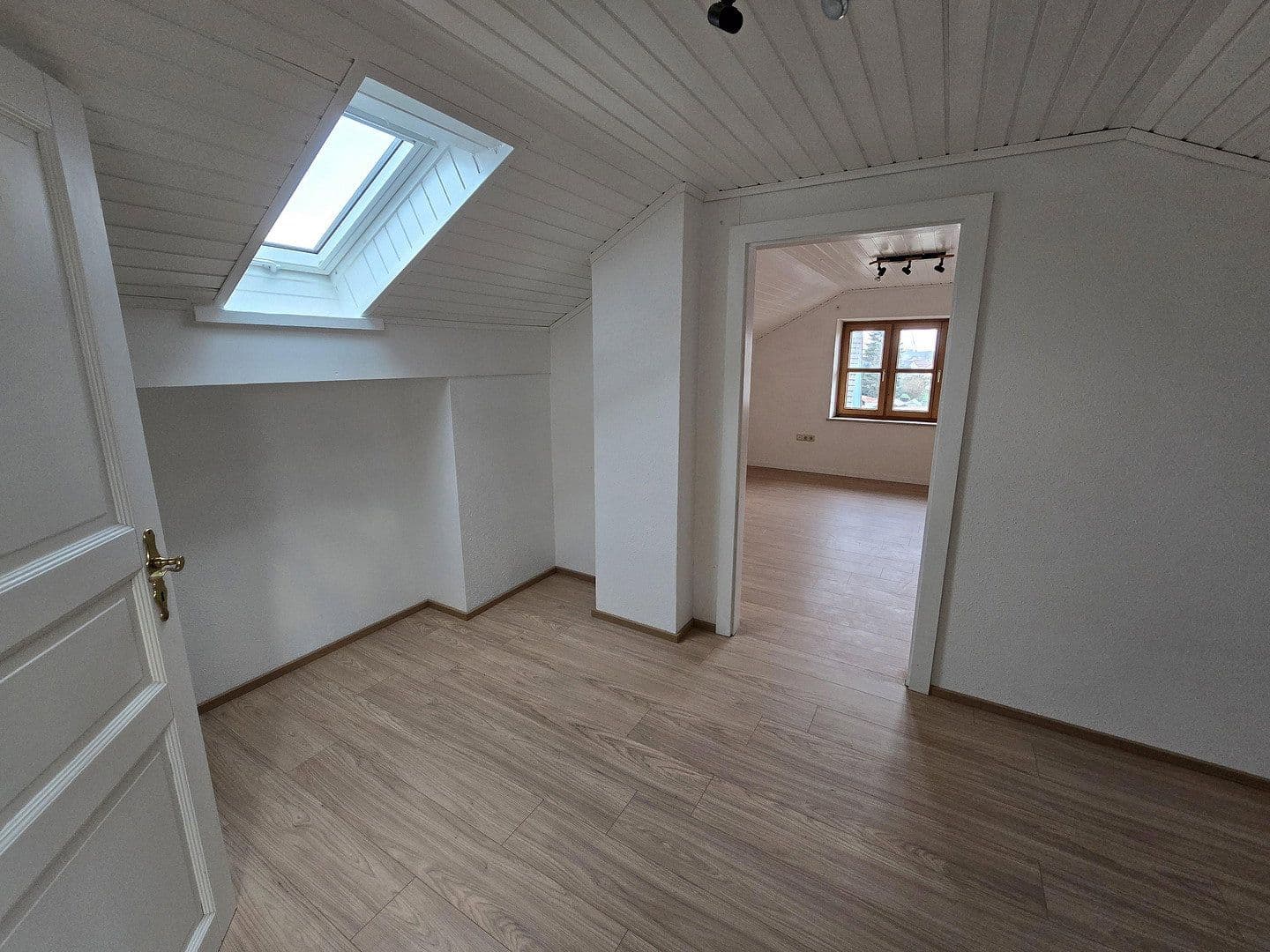 Predaj domu 210 m², pozemek 714 m², Taufkirchen (Vils), Bavorsko Predaj domu 210 m², pozemek 714 m², Taufkirchen (Vils), Bavorsko