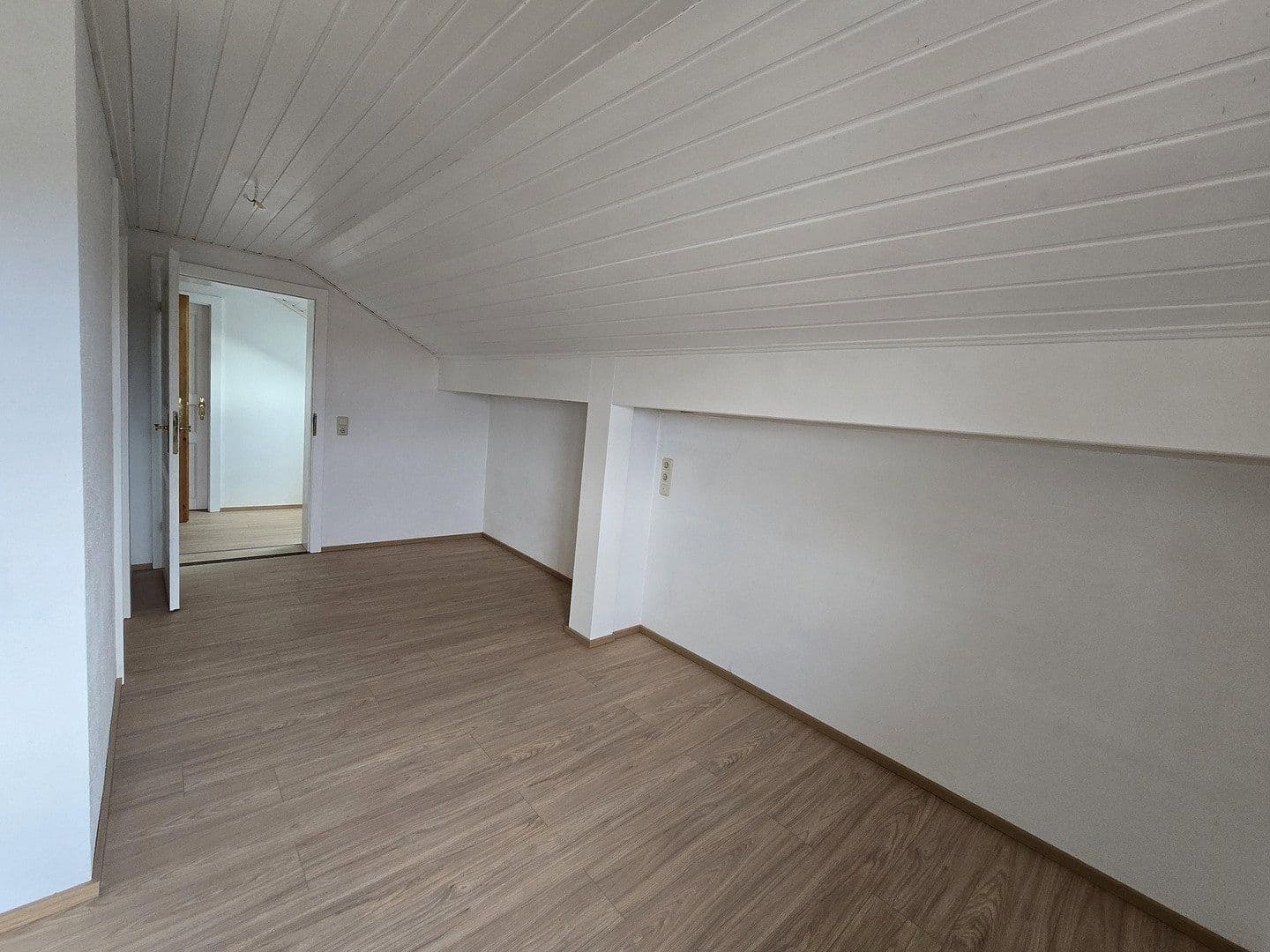 Predaj domu 210 m², pozemek 714 m², Taufkirchen (Vils), Bavorsko Predaj domu 210 m², pozemek 714 m², Taufkirchen (Vils), Bavorsko