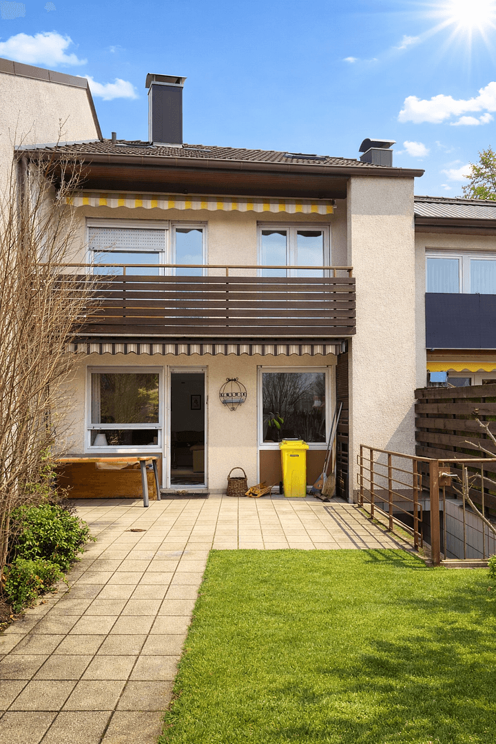Predaj domu 124 m², pozemek 274 m², Villingen-Schwenningen, Bádensko-Wurttembersko Predaj domu 124 m², pozemek 274 m², Villingen-Schwenningen, Bádensko-Wurttembersko