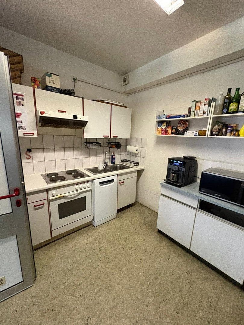 Prenájom kancelárie 210 m², Am Steinbruch 3, Gerhardshofen, Bavorsko Prenájom kancelárie 210 m², Am Steinbruch 3, Gerhardshofen, Bavorsko