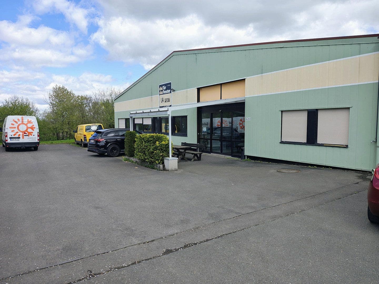 Prenájom kancelárie 210 m², Am Steinbruch 3, Gerhardshofen, Bavorsko Prenájom kancelárie 210 m², Am Steinbruch 3, Gerhardshofen, Bavorsko