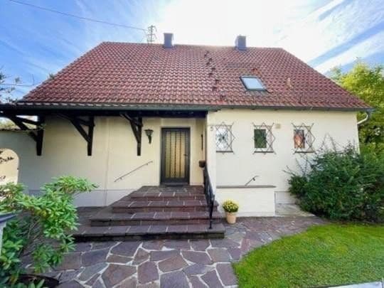 Predaj domu 140 m², pozemek 819 m², Rosenstrasse 5, Maisach, Bavorsko Predaj domu 140 m², pozemek 819 m², Rosenstrasse 5, Maisach, Bavorsko