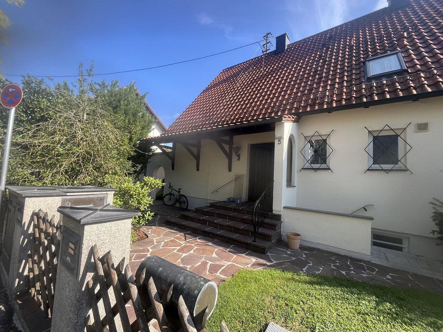 Predaj domu 140 m², pozemek 819 m², Rosenstrasse 5, Maisach, Bavorsko Predaj domu 140 m², pozemek 819 m², Rosenstrasse 5, Maisach, Bavorsko