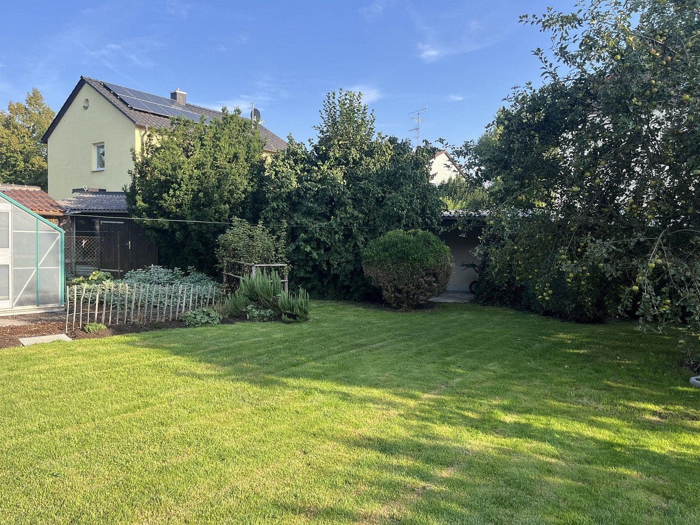 Predaj domu 140 m², pozemek 819 m², Rosenstrasse 5, Maisach, Bavorsko Predaj domu 140 m², pozemek 819 m², Rosenstrasse 5, Maisach, Bavorsko