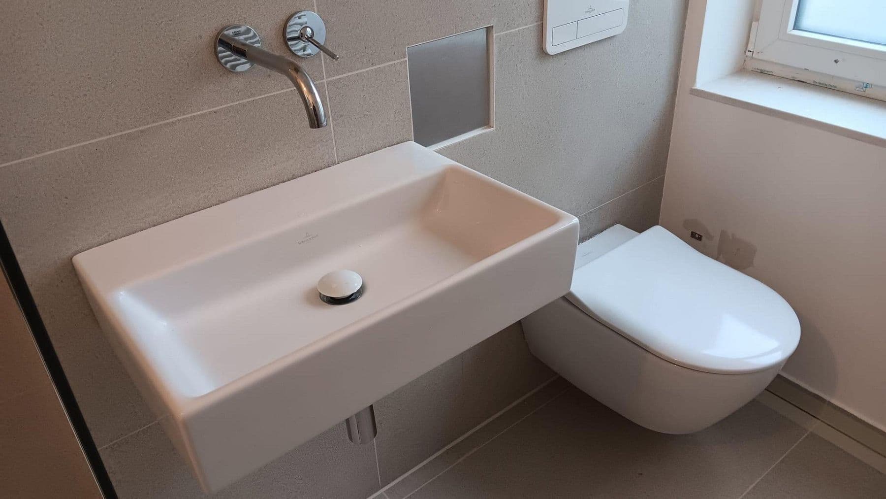 Prenájom bytu 3-izbový 94 m², Amerstorfferstr. 29, München, Bavorsko Prenájom bytu 3-izbový 94 m², Amerstorfferstr. 29, München, Bavorsko