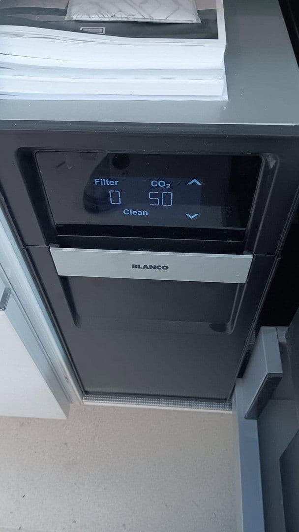 Prenájom bytu 3-izbový 94 m², Amerstorfferstr. 29, München, Bavorsko Prenájom bytu 3-izbový 94 m², Amerstorfferstr. 29, München, Bavorsko