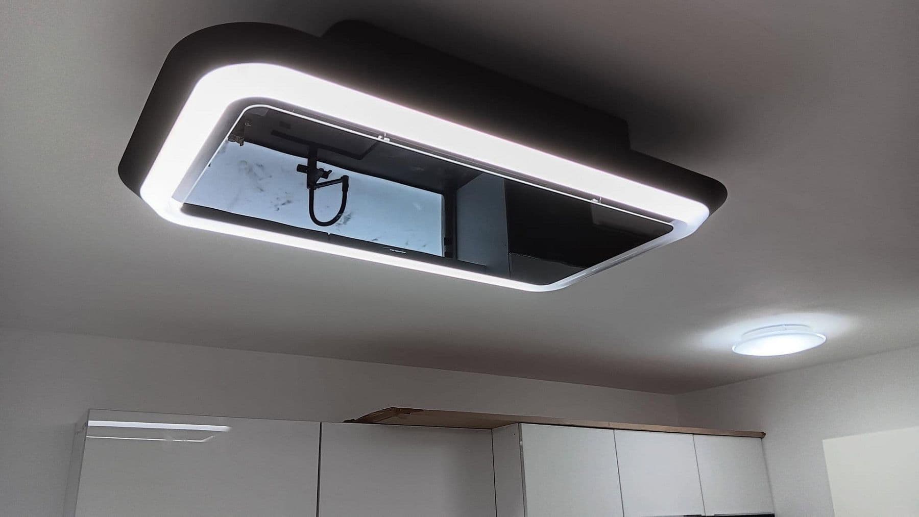 Prenájom bytu 3-izbový 94 m², Amerstorfferstr. 29, München, Bavorsko Prenájom bytu 3-izbový 94 m², Amerstorfferstr. 29, München, Bavorsko