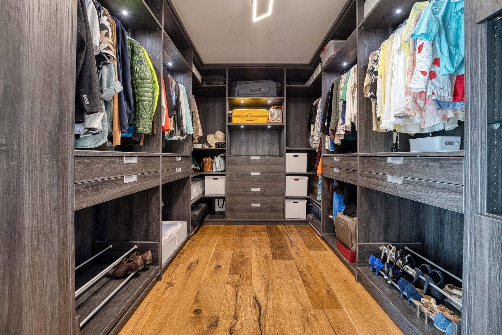 Predaj bytu 5-izbový 180 m², Perl, Sársko Predaj bytu 5-izbový 180 m², Perl, Sársko