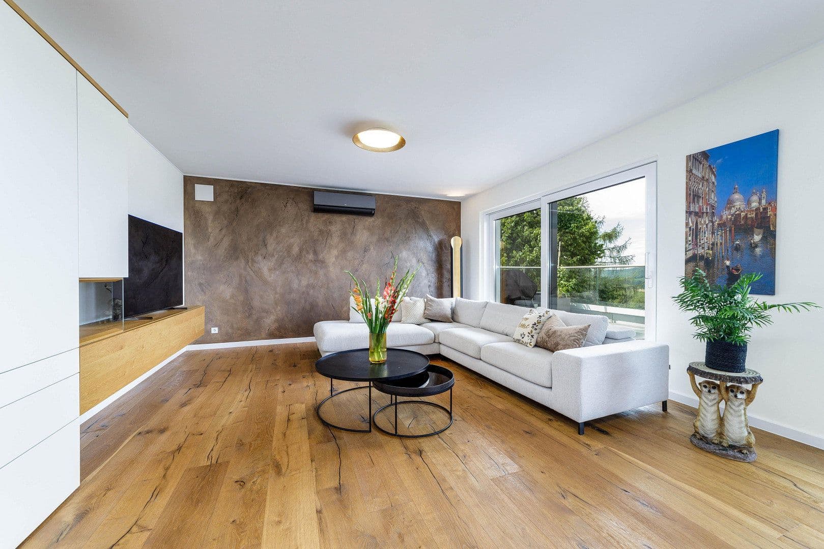 Predaj bytu 5-izbový 180 m², Perl, Sársko Predaj bytu 5-izbový 180 m², Perl, Sársko