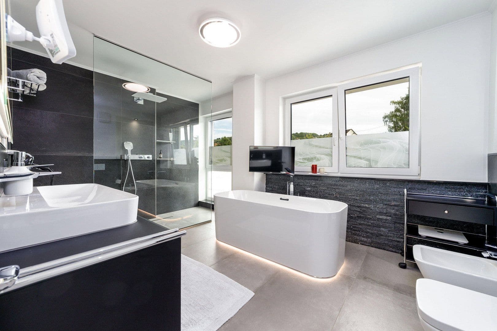 Predaj bytu 5-izbový 180 m², Perl, Sársko Predaj bytu 5-izbový 180 m², Perl, Sársko