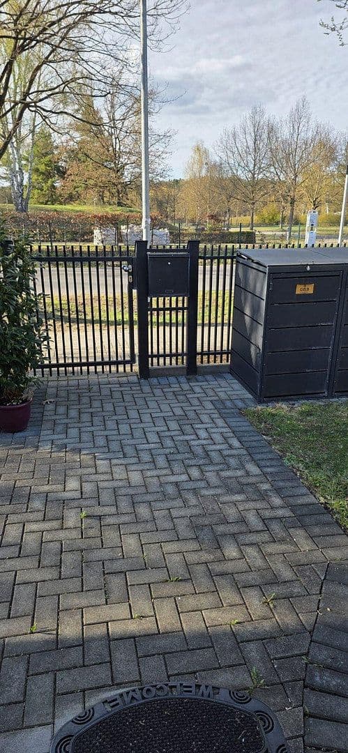 Predaj domu 134 m², pozemek 487 m², Falkensee, Brandenbursko Predaj domu 134 m², pozemek 487 m², Falkensee, Brandenbursko