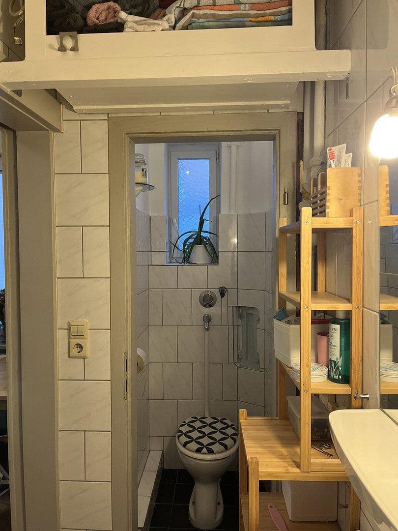 Prenájom bytu 1-izbový 32 m², Klingenstr. 7, Stuttgart, Bádensko-Wurttembersko Prenájom bytu 1-izbový 32 m², Klingenstr. 7, Stuttgart, Bádensko-Wurttembersko