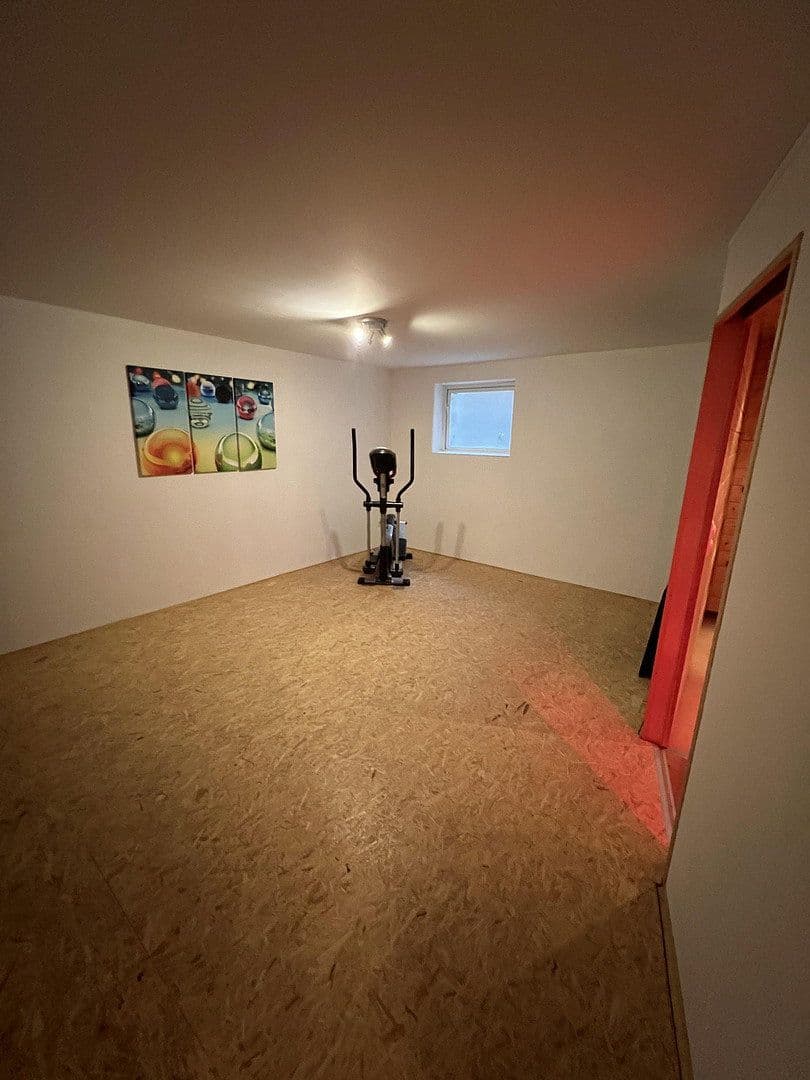 Predaj domu 110 m², pozemek 363 m², Lehmgrubenweg 13, Germaringen, Bavorsko Predaj domu 110 m², pozemek 363 m², Lehmgrubenweg 13, Germaringen, Bavorsko