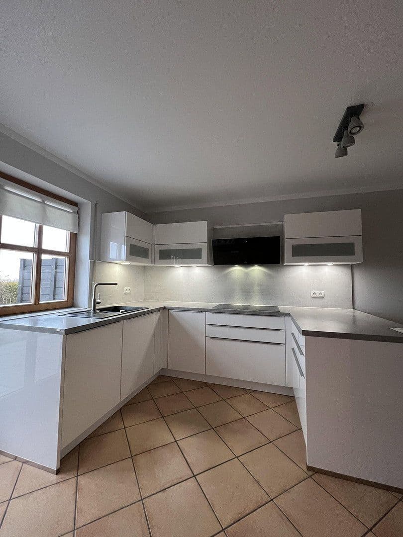 Predaj domu 110 m², pozemek 363 m², Lehmgrubenweg 13, Germaringen, Bavorsko Predaj domu 110 m², pozemek 363 m², Lehmgrubenweg 13, Germaringen, Bavorsko