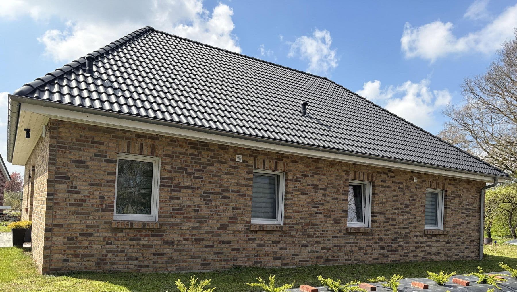 Predaj domu 125 m², pozemek 1.028 m², Neuenkirchen, Dolné Sasko Predaj domu 125 m², pozemek 1.028 m², Neuenkirchen, Dolné Sasko