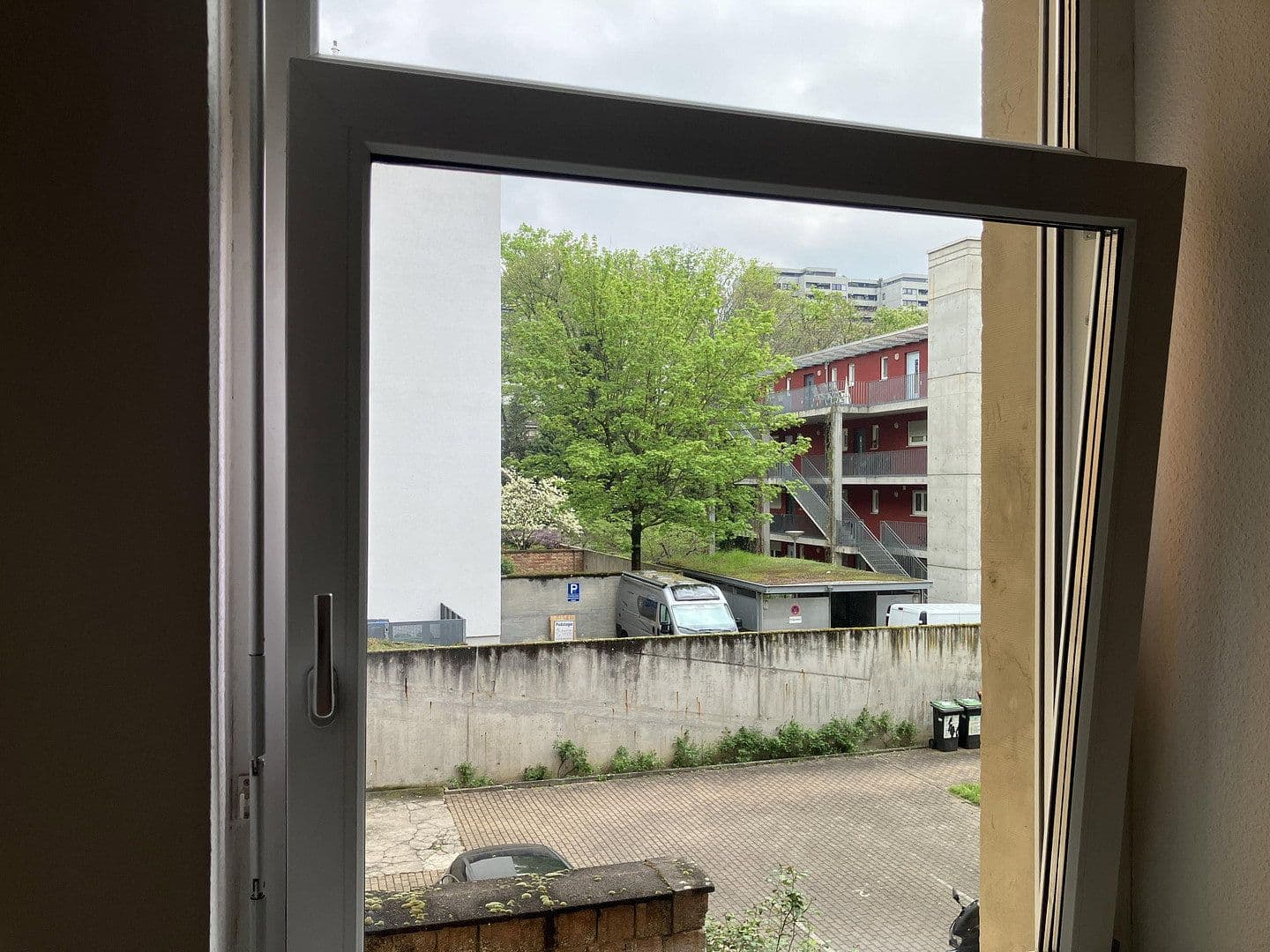 Prenájom bytu 3-izbový 65 m², Kaiserallee 31, Karlsruhe, Bádensko-Wurttembersko Prenájom bytu 3-izbový 65 m², Kaiserallee 31, Karlsruhe, Bádensko-Wurttembersko