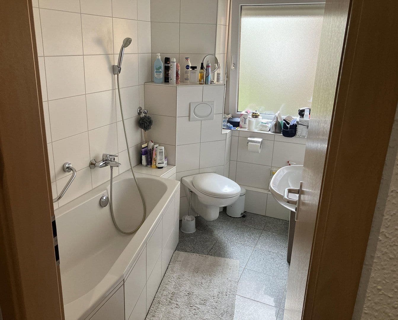 Prenájom bytu 3-izbový 65 m², Kaiserallee 31, Karlsruhe, Bádensko-Wurttembersko Prenájom bytu 3-izbový 65 m², Kaiserallee 31, Karlsruhe, Bádensko-Wurttembersko