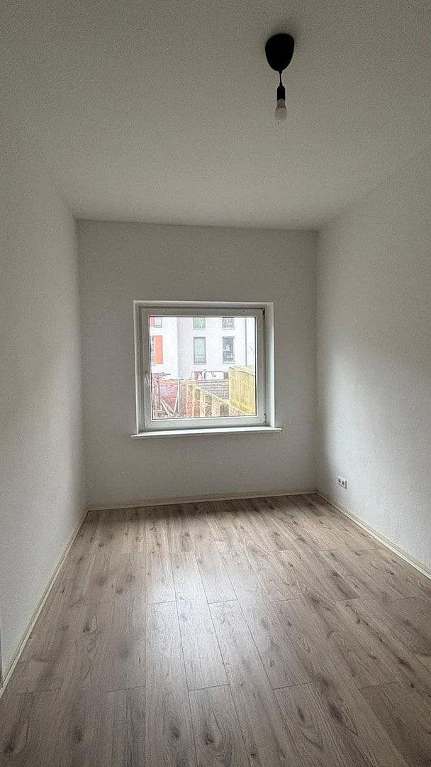 Prenájom bytu 3-izbový 63 m², Bergedorferstr. 123, Hamburg, Hamburg Prenájom bytu 3-izbový 63 m², Bergedorferstr. 123, Hamburg, Hamburg