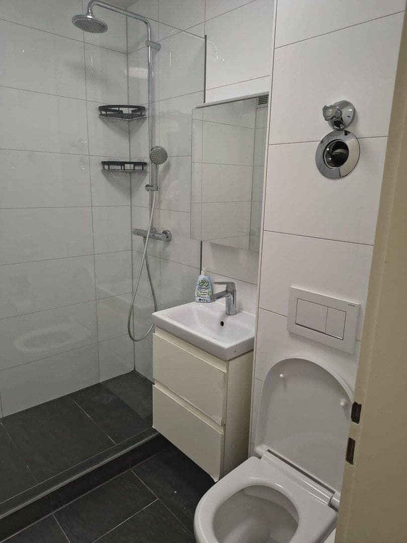 Prenájom bytu 50 m², Forstenrieder Allee 2, München, Bavorsko Prenájom bytu 50 m², Forstenrieder Allee 2, München, Bavorsko