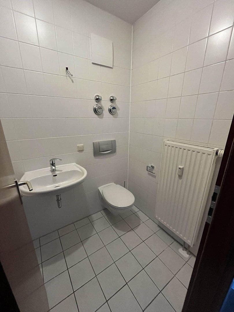 Prenájom bytu 4-izbový 86 m², Am Rebstock 12, Kabelsketal, Sasko-Anhaltsko Prenájom bytu 4-izbový 86 m², Am Rebstock 12, Kabelsketal, Sasko-Anhaltsko