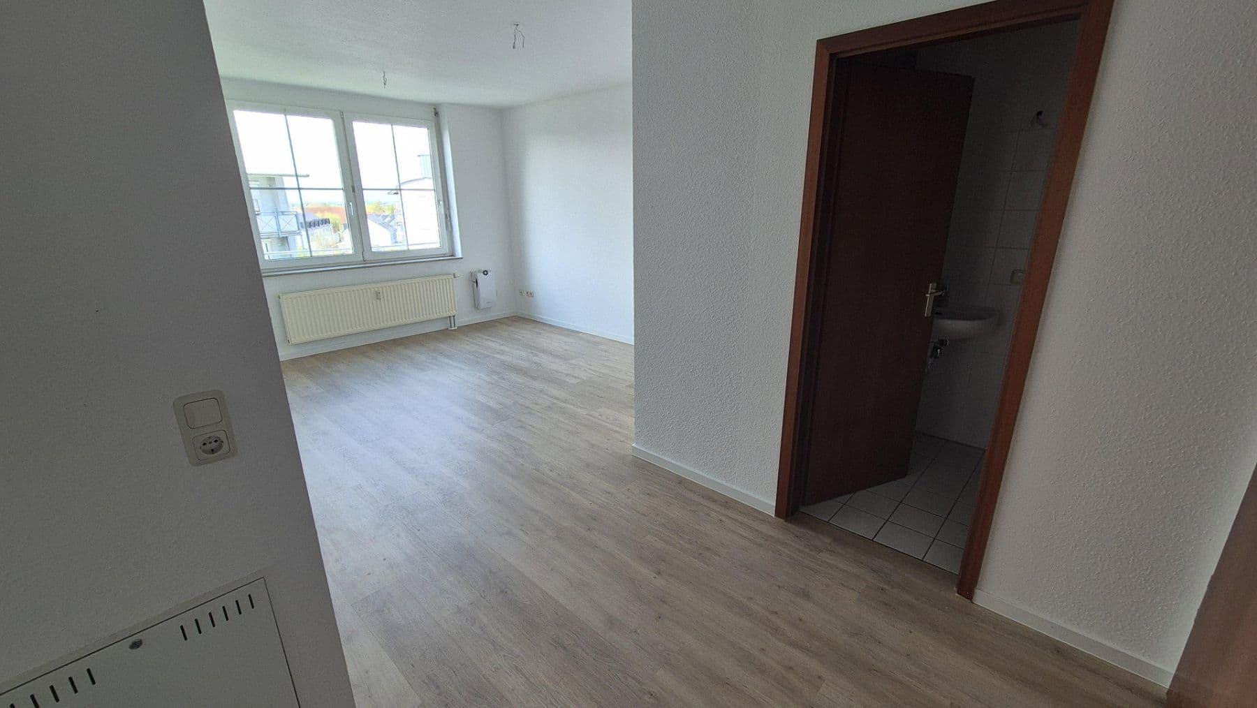 Prenájom bytu 4-izbový 86 m², Am Rebstock 12, Kabelsketal, Sasko-Anhaltsko Prenájom bytu 4-izbový 86 m², Am Rebstock 12, Kabelsketal, Sasko-Anhaltsko