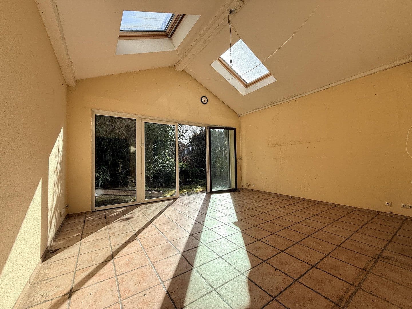 Predaj domu 155 m², pozemek 354 m², Iserlohner Straße 39, Köln, Severné Porýnie - Westfálsko Predaj domu 155 m², pozemek 354 m², Iserlohner Straße 39, Köln, Severné Porýnie - Westfálsko