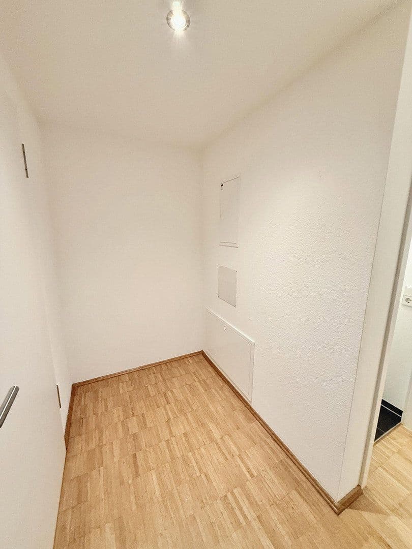 Prenájom bytu 3-izbový 96 m², Lahr/Schwarzwald, Bádensko-Wurttembersko Prenájom bytu 3-izbový 96 m², Lahr/Schwarzwald, Bádensko-Wurttembersko