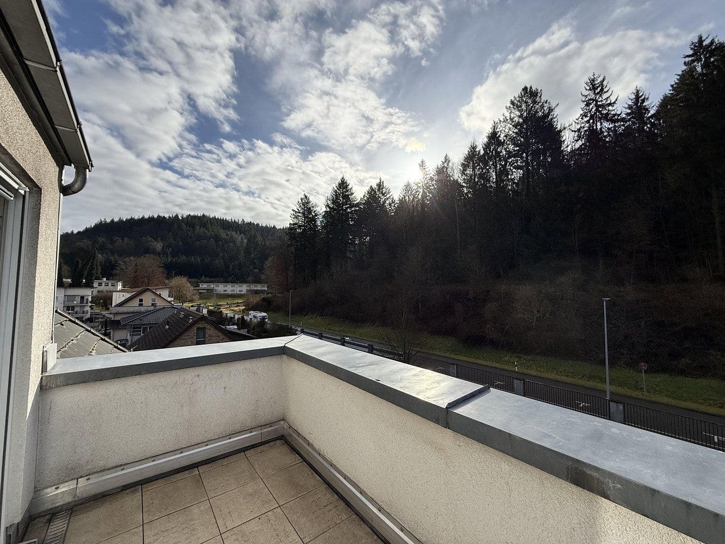 Prenájom bytu 3-izbový 96 m², Lahr/Schwarzwald, Bádensko-Wurttembersko Prenájom bytu 3-izbový 96 m², Lahr/Schwarzwald, Bádensko-Wurttembersko