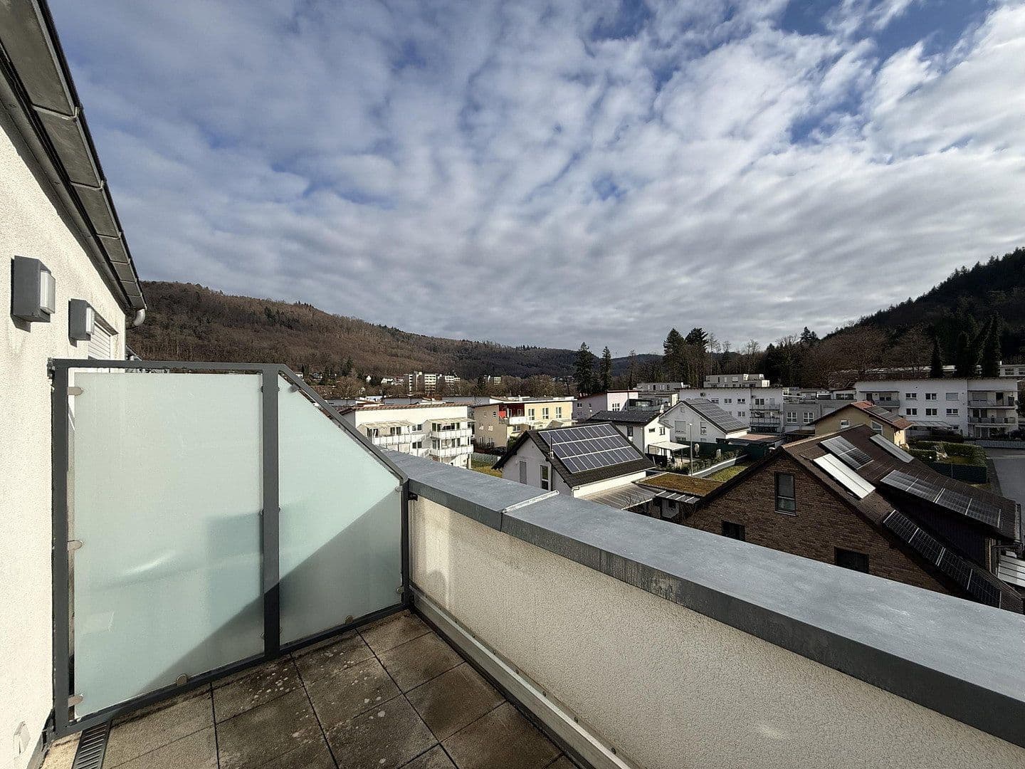 Prenájom bytu 3-izbový 96 m², Lahr/Schwarzwald, Bádensko-Wurttembersko Prenájom bytu 3-izbový 96 m², Lahr/Schwarzwald, Bádensko-Wurttembersko