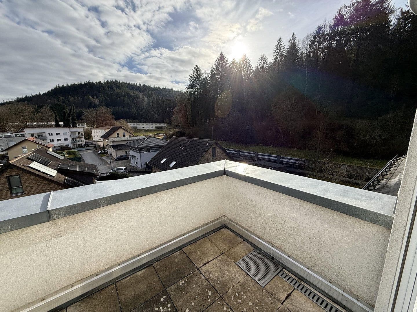 Prenájom bytu 3-izbový 96 m², Lahr/Schwarzwald, Bádensko-Wurttembersko Prenájom bytu 3-izbový 96 m², Lahr/Schwarzwald, Bádensko-Wurttembersko