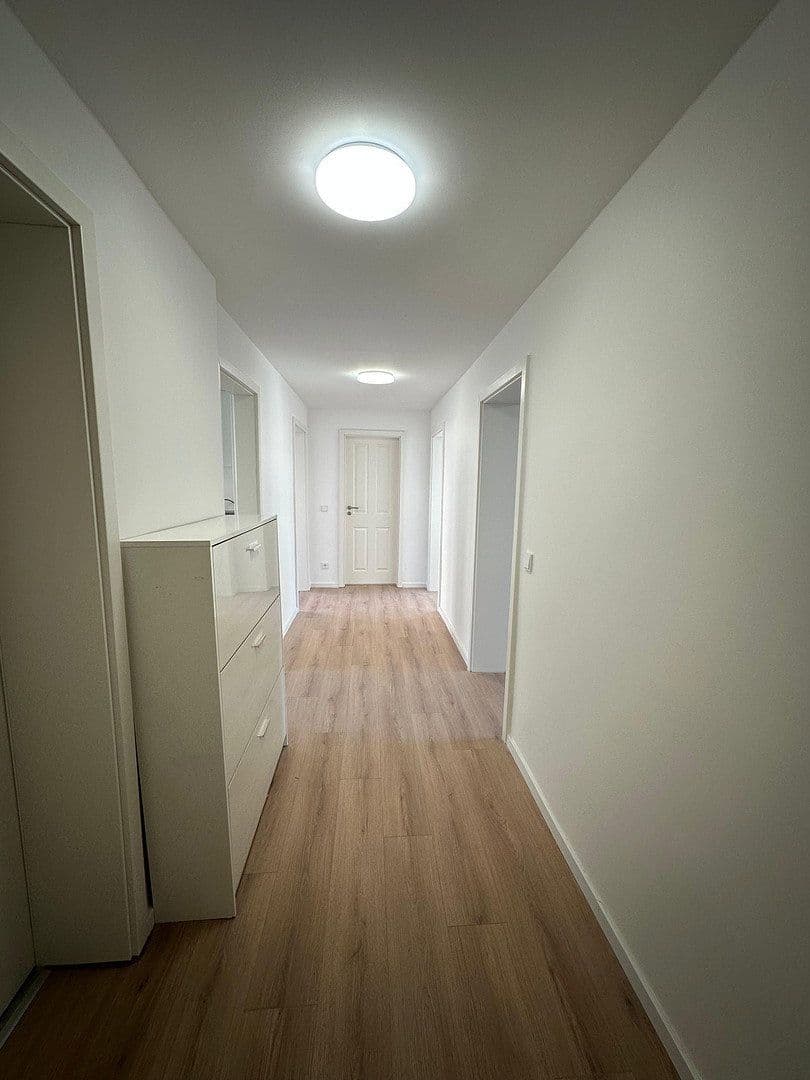 Prenájom bytu 1-izbový 90 m², Hörwarthstr, München, Bavorsko Prenájom bytu 1-izbový 90 m², Hörwarthstr, München, Bavorsko