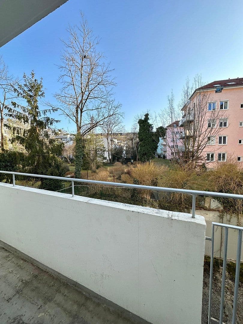 Prenájom bytu 1-izbový 90 m², Hörwarthstr, München, Bavorsko Prenájom bytu 1-izbový 90 m², Hörwarthstr, München, Bavorsko