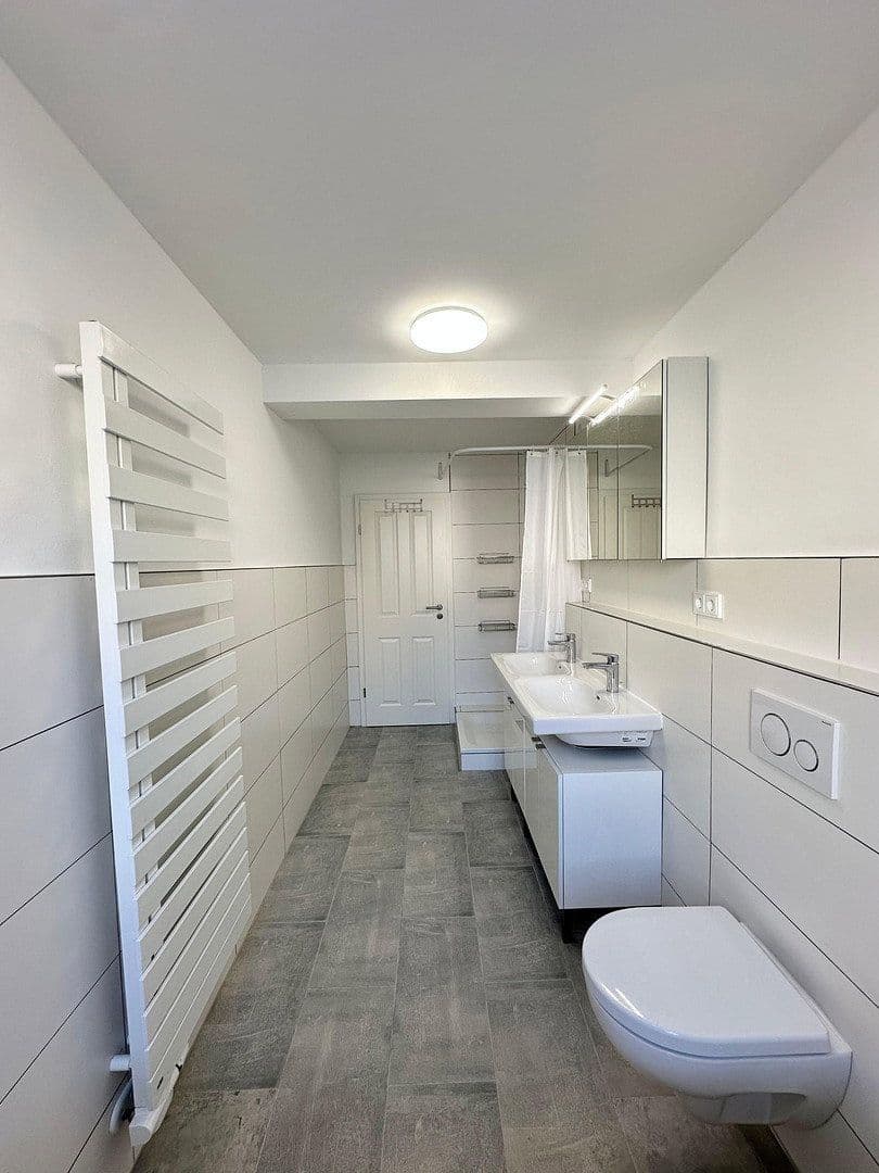 Prenájom bytu 1-izbový 90 m², Hörwarthstr, München, Bavorsko Prenájom bytu 1-izbový 90 m², Hörwarthstr, München, Bavorsko