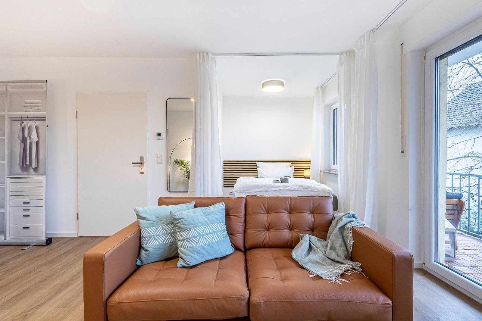 Prenájom bytu 1-izbový 43 m², Theresenstraße 6, Königstein im Taunus, Hesensko Prenájom bytu 1-izbový 43 m², Theresenstraße 6, Königstein im Taunus, Hesensko