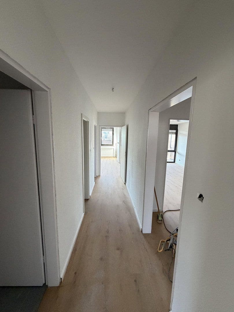 Prenájom bytu 3-izbový 106 m², Ludwigstr. 70, Wald-Michelbach, Hesensko Prenájom bytu 3-izbový 106 m², Ludwigstr. 70, Wald-Michelbach, Hesensko