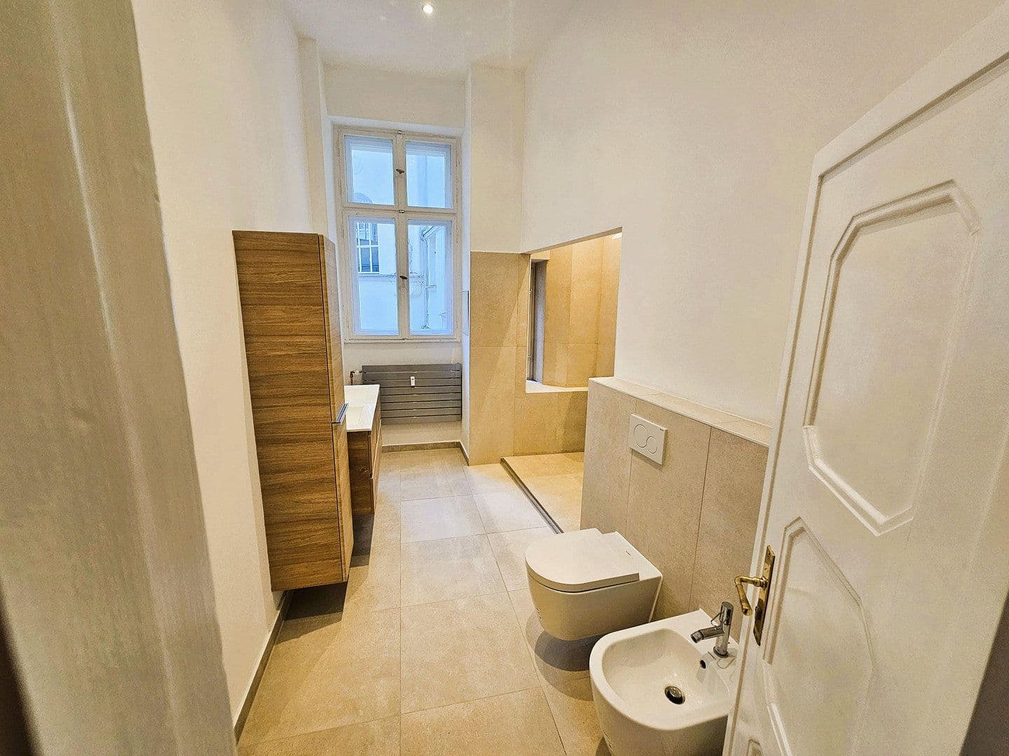 Prenájom kancelárie 230 m², Brandenburgische Straße 16, Berlin, Berlín Prenájom kancelárie 230 m², Brandenburgische Straße 16, Berlin, Berlín